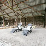 Bed & Breakfast Adelaerthoeve Logies&ontbijt 4*