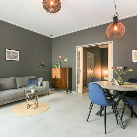 Adelaerthoeve Logies & Ontbijt 住宿加早餐酒店