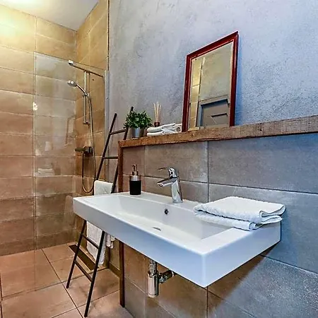 Bed & Breakfast Adelaerthoeve Logies & Ontbijt