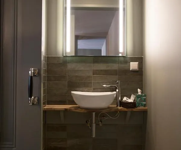 Adelaerthoeve Logies & Ontbijt