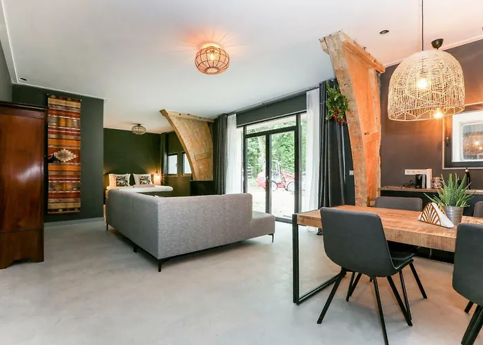 Adelaerthoeve Logies & Ontbijt 4* ארנהיים